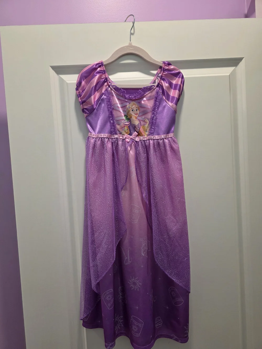 NEW Disney Rapunzel Dress XS 4/5 - Picture 1 of 4